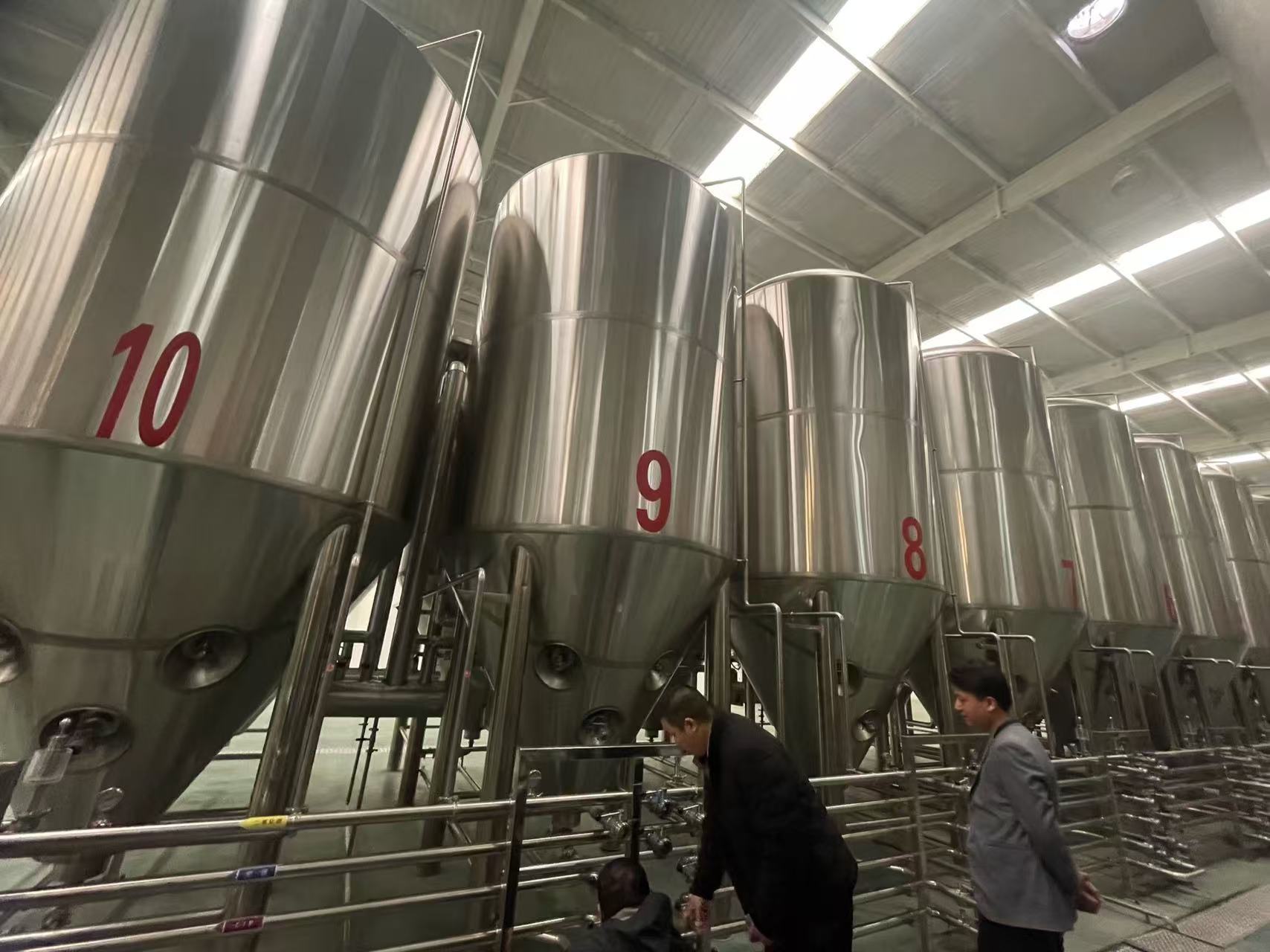 南皮精酿啤酒设备厂—平面布置、设备设计、制造、调试、培训等一条龙服务